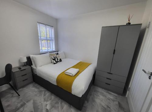Modern Ensuite Room in Andover, Hampshire