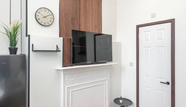 Modern New Kensington Home with AC 219 - Flat 2 Baker St