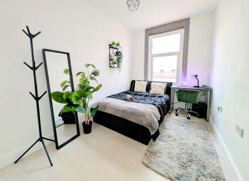 Modern Serviced Studio in London