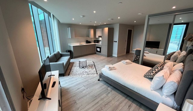 Modern Studio Apartment for 3 pax, Free Parking