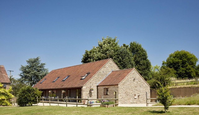 Monmouth Cottage - A peaceful, rural cottage retreat on the outskirts of Frome, near Longleat Safari