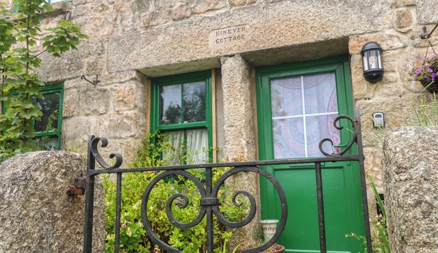 NINEVAH, romantic, character holiday cottage in Lelant