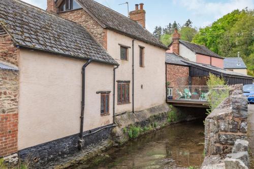 Old Bridge Post Office