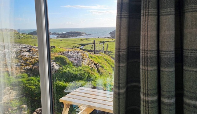 Oldshoremore Croft Cabins in Oldshore