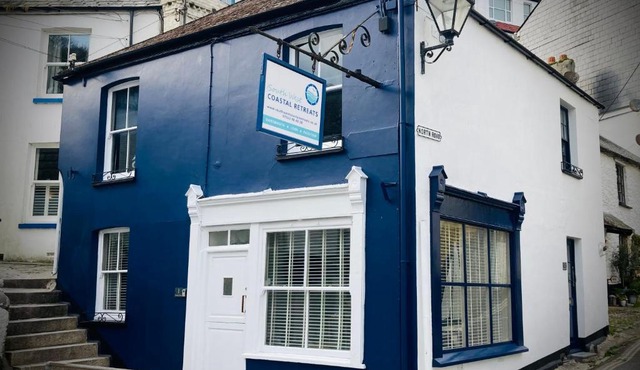 ON BBC1s BEYOND PARADISE - - Prospect House - - 17th Century Character COTTAGE - - CONNECTING APARTMENTS - - Kids Bunk Room - - Free Public Parking