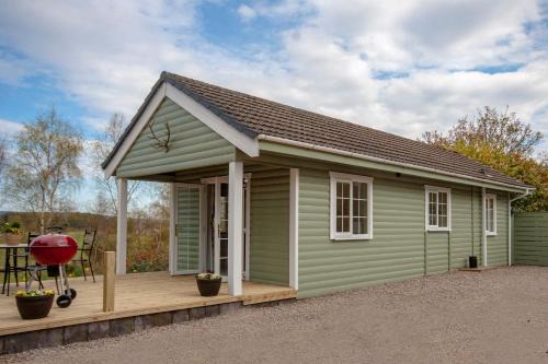 Osprey lodge in Elgin
