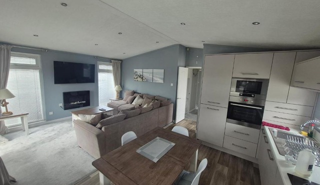 P1 The Warren Abersoch