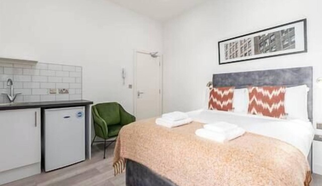 PBC | Studio Apartment in Richmond RICH2