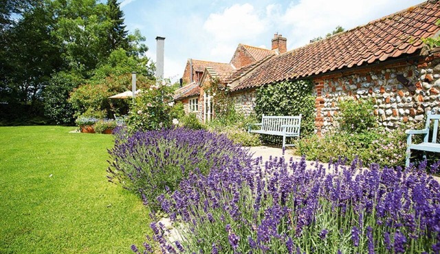 Pear Tree Cottage Wickmere, Near Sheringham, Norfolk in Norwich