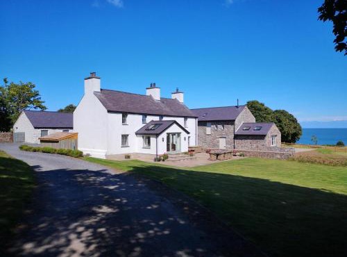 Penrhyn Farm in Dulas