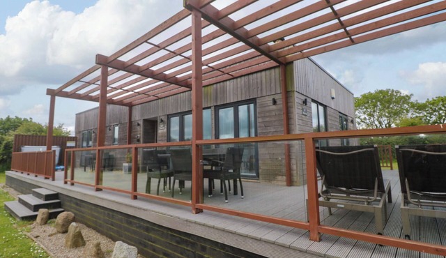 PENTEWAN - 67, pet friendly, country holiday cottage in Portreath