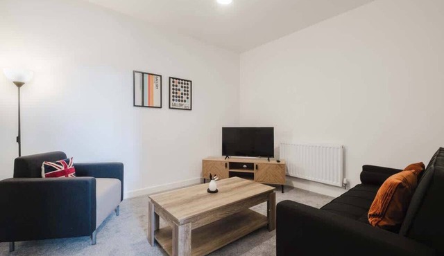 Pristine and Modern Home away from Home