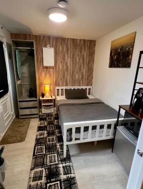 Private Modern suite