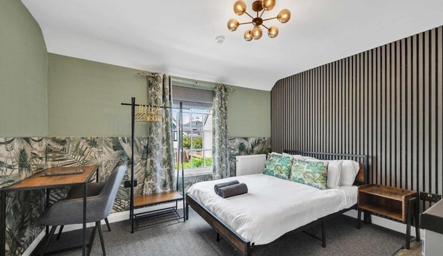 Private Studio, Fast WiFi, Nr Braintree Village in Braintree