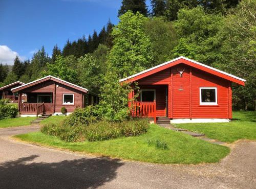 Pucks Glen Lodges - Log Cabins in a Nature-Rich Setting