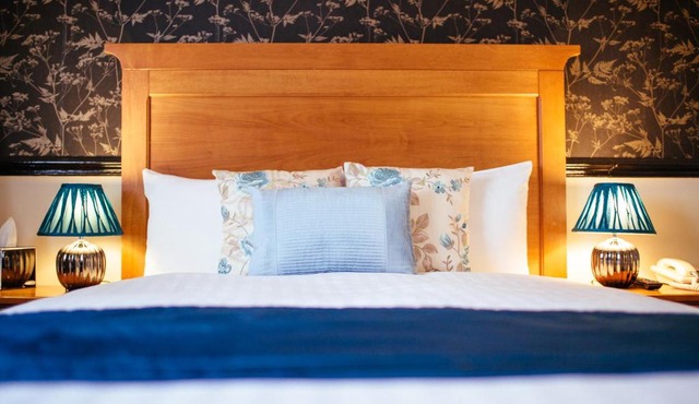 Pymgate Lodge Hotel Manchester Airport in Cheadle