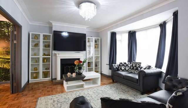 Railway House | Family Friendly Home