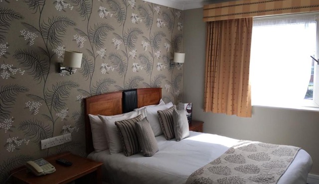 Red Lion Hotel