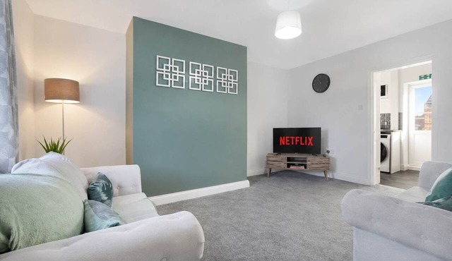 Relaxing 2BR in Billy Row|WiFi |by Stay With Us