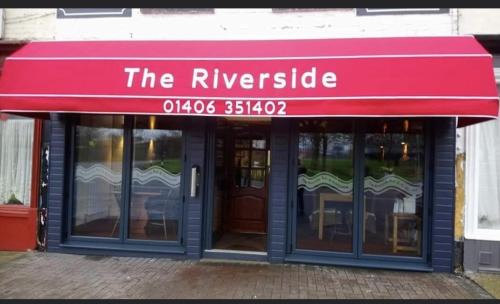 Riverside Bar and Restaurant in Sutton Bridge