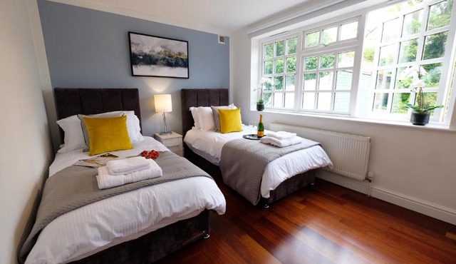 Riverwalk Apartment One in Datchet