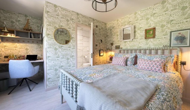 Room 23 in Barton on Sea