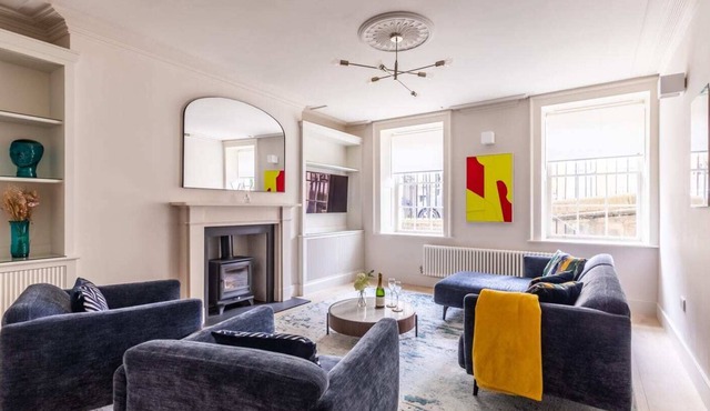 Stylish & Central Bath Apartment - Russell Street
