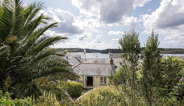 Sail Loft, sea views from elevated garden balcony