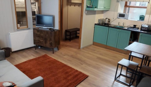 self contained flat in Llanfyllin Powys
