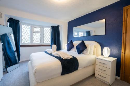 Sheldon Stay, 4 bed, 2 miles to NEC, BHX, JLR