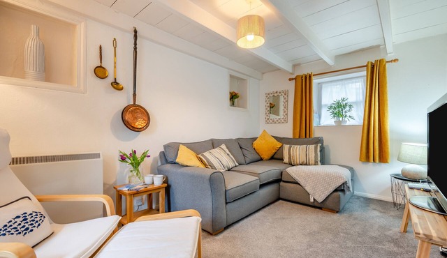 Shillingstones - Two Bedroom House, Sleeps 4