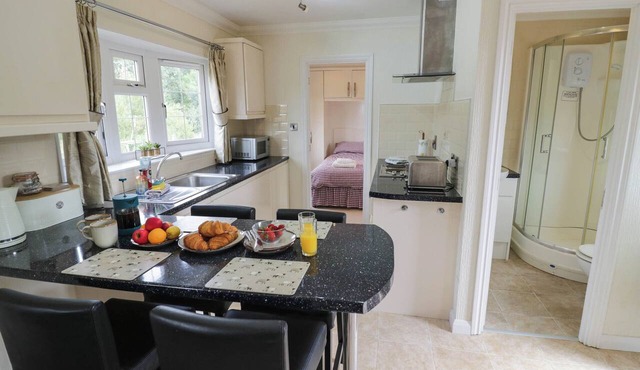 Silverstone Woods Cabin in Towcester