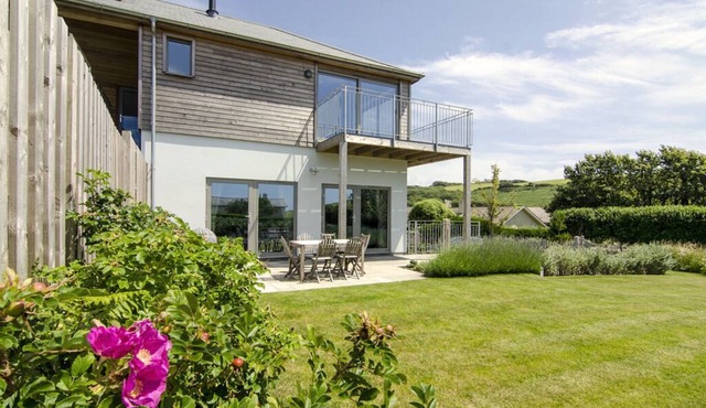Sloopside The Annexe - Bantham, S.Devon, central village location close to beach