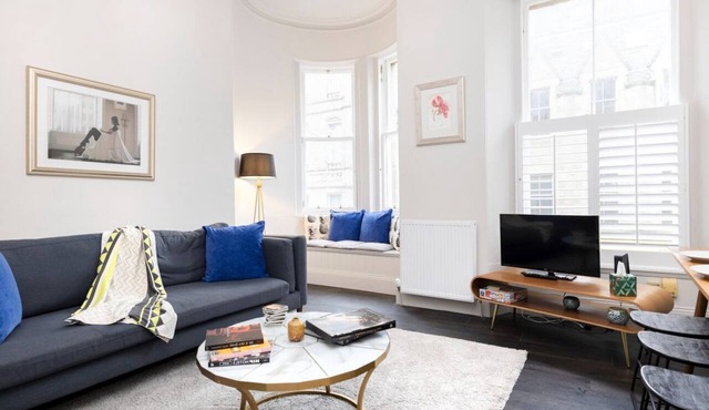 Sophisticated Flat near Edinburgh Castle