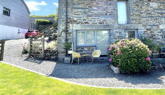 Spacious barn with superking bed, 5 minutes from the beach