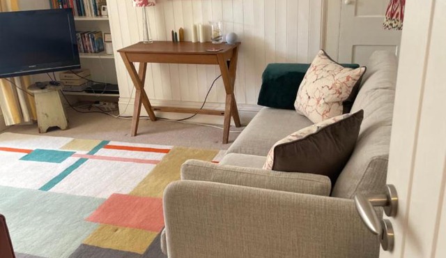 Spacious comfortable flat with free parking in East Finchley, Muswell Hill & close to Alexandra Palace