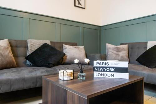 St Albans Centre Home - 4BR - 2 FREE parking in St. Albans