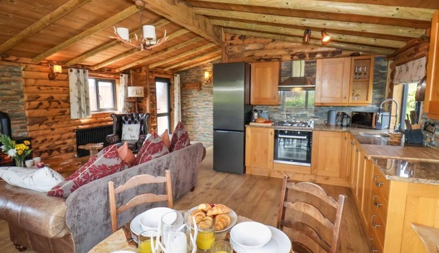 Stag Lodge is in Whitby. 2 bd.