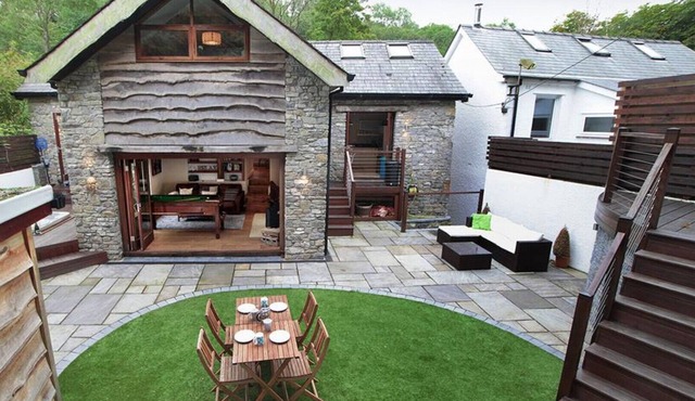 Stonemill - Three Bedroom House, Sleeps 6
