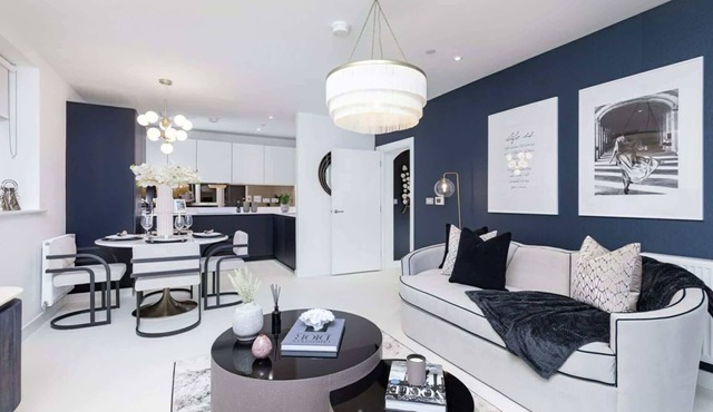 Stylish 1-Bed Ground Floor Flat with Private Patio