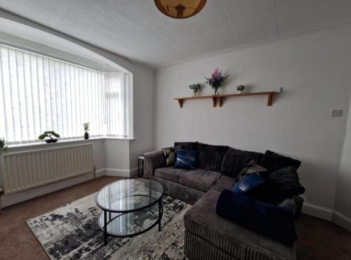Stylish 2bed House Near Wakefield City Centre