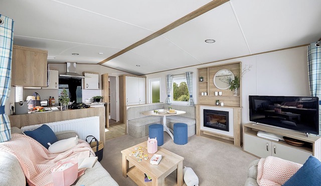 Stylish and spacious 12ft-wide caravan with one double and two twin. in Narberth