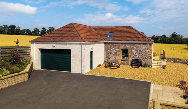 The Barn, Romantic Countryside Escape near St Andrews