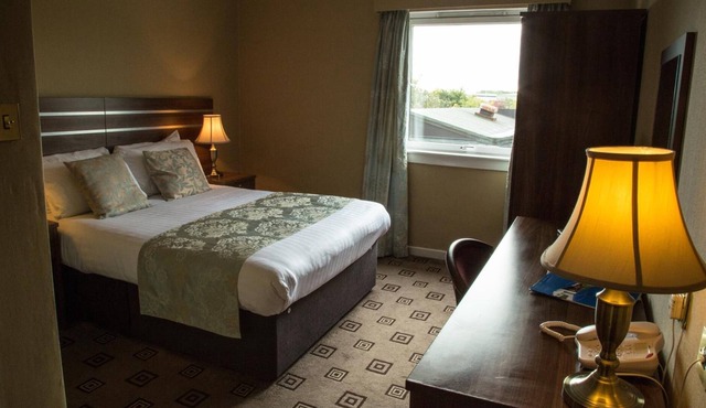 The Cairn Hotel