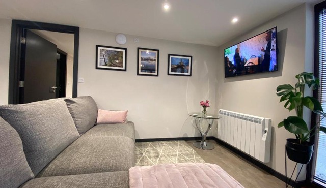 The Courtyard Apartment, Brampton Town Centre, Hadrians Wall - Sleeps 2