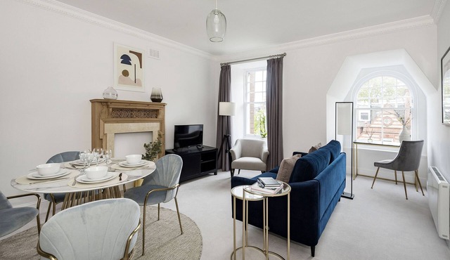 The Knightsbridge Suite next to Sloane Square