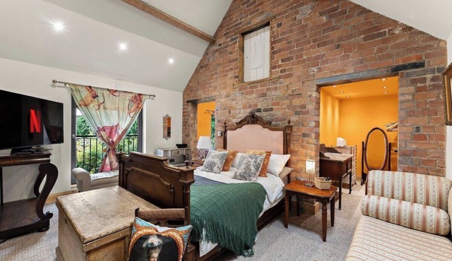 The Old Coach House - Sleeps 7