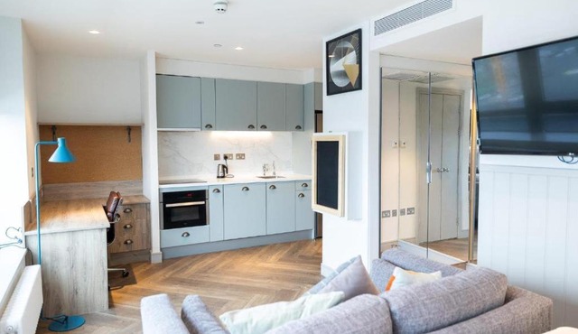 The Parade - Cardiff - 10 Min Walk to City Centre