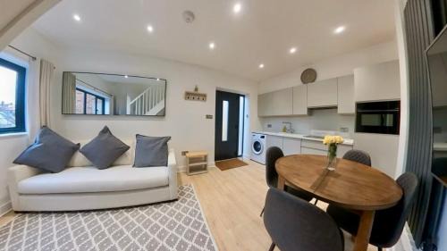 The Studio House Warminster, 4 miles from Longleat