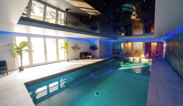Treloggas Retreat | Luxury Cornish Escape with Private Indoor Pool & Spa